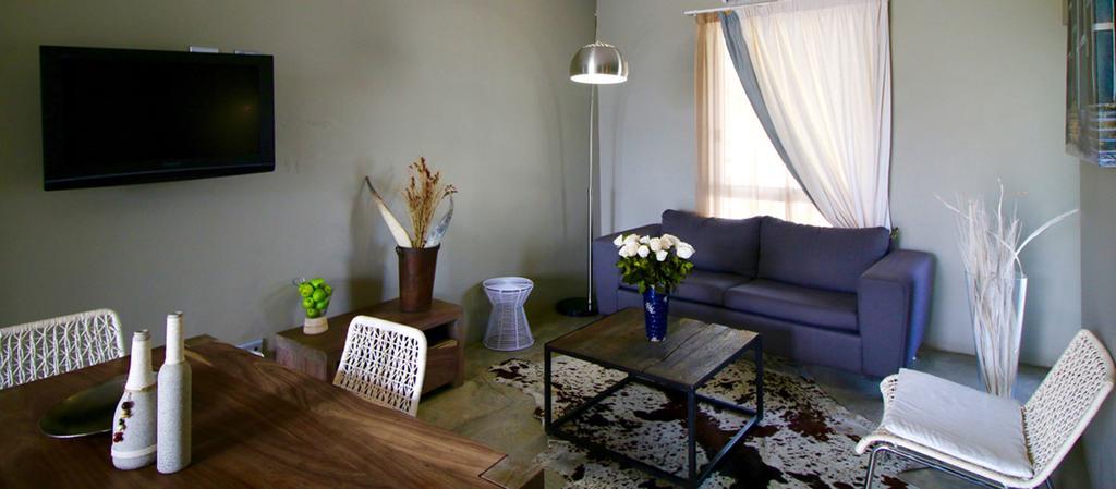 The Village Courtyard Suites & Executive Apartment Windhuk Zewnętrze zdjęcie
