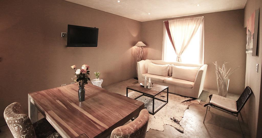 The Village Courtyard Suites & Executive Apartment Windhuk Zewnętrze zdjęcie