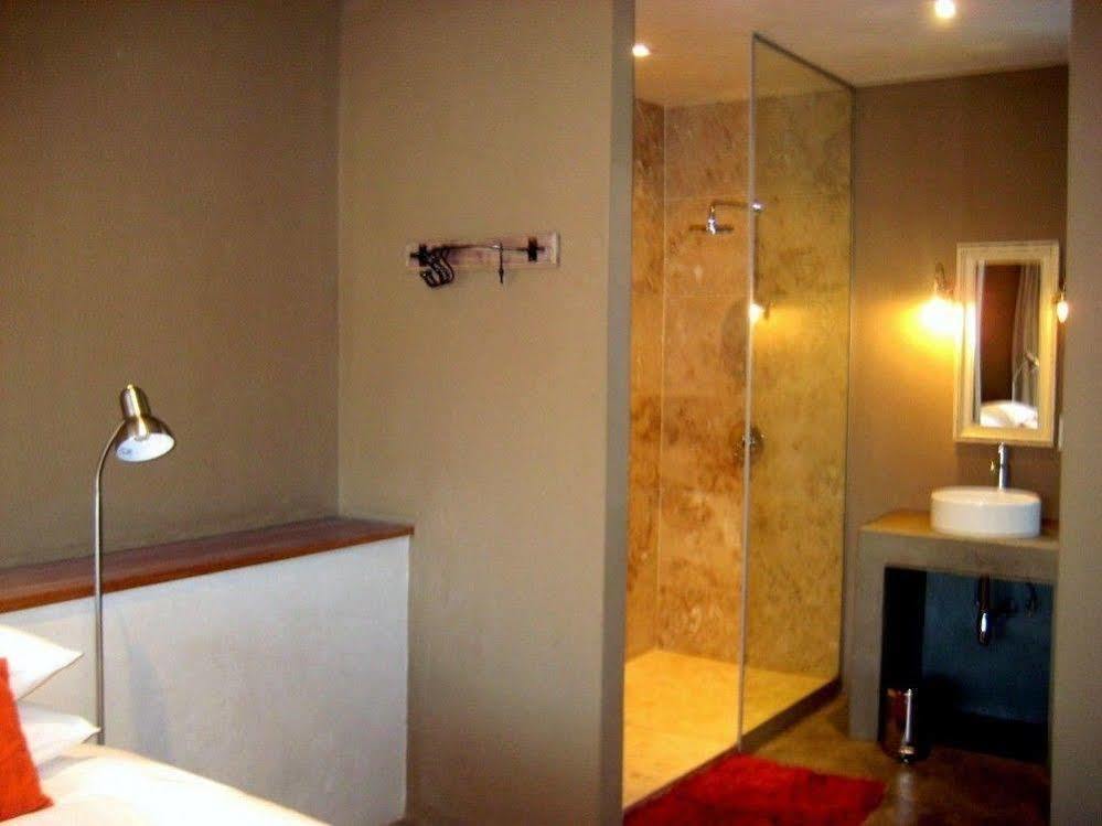 The Village Courtyard Suites & Executive Apartment Windhuk Zewnętrze zdjęcie